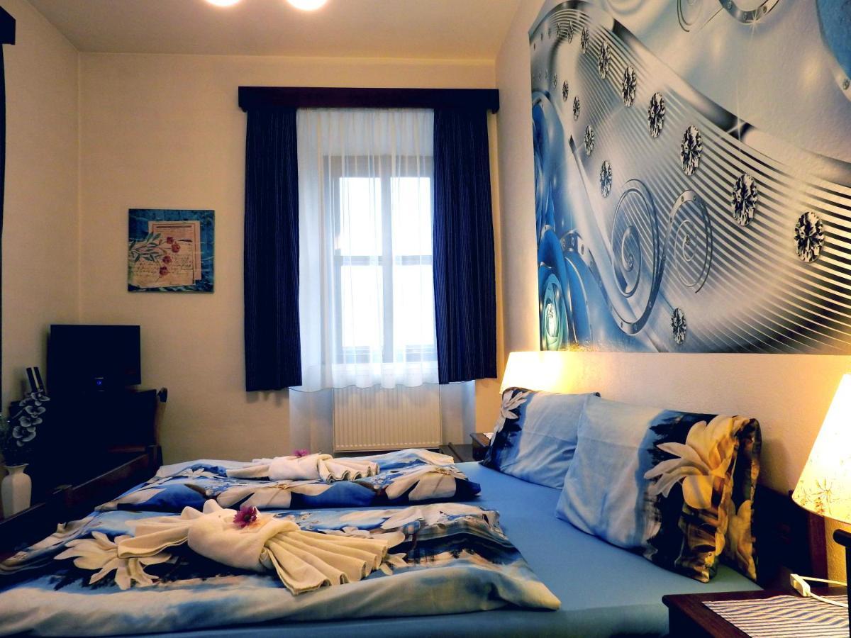 Hotel Stara Skola Na Sumave Horice na Sumave Bagian luar foto