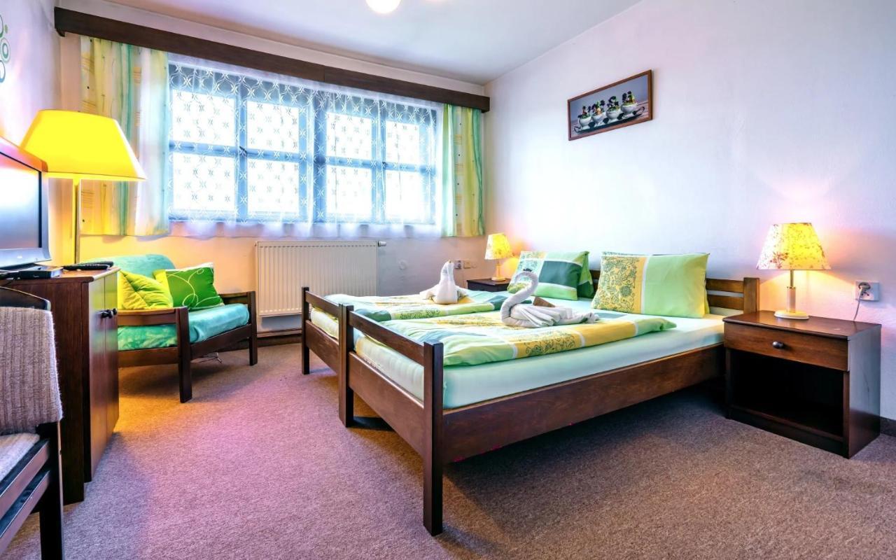 Hotel Stara Skola Na Sumave Horice na Sumave Bagian luar foto