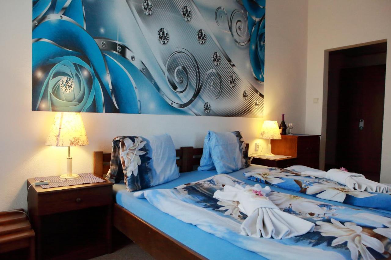 Hotel Stara Skola Na Sumave Horice na Sumave Bagian luar foto