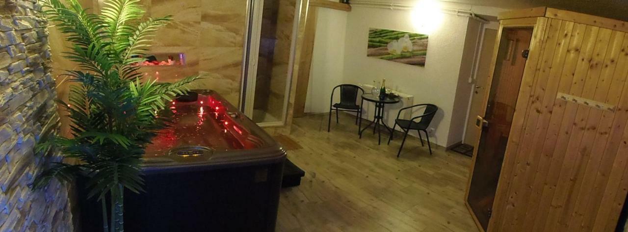 Hotel Stara Skola Na Sumave Horice na Sumave Bagian luar foto